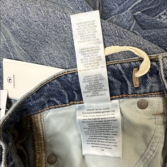 NWT- Good American Good Extreme Barrel Jeans - Size 27 - Picture 7 of 9